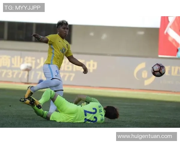 南京苏宁足球队奋勇争先全力冲击新赛季目标展现团队精神与拼搏意志